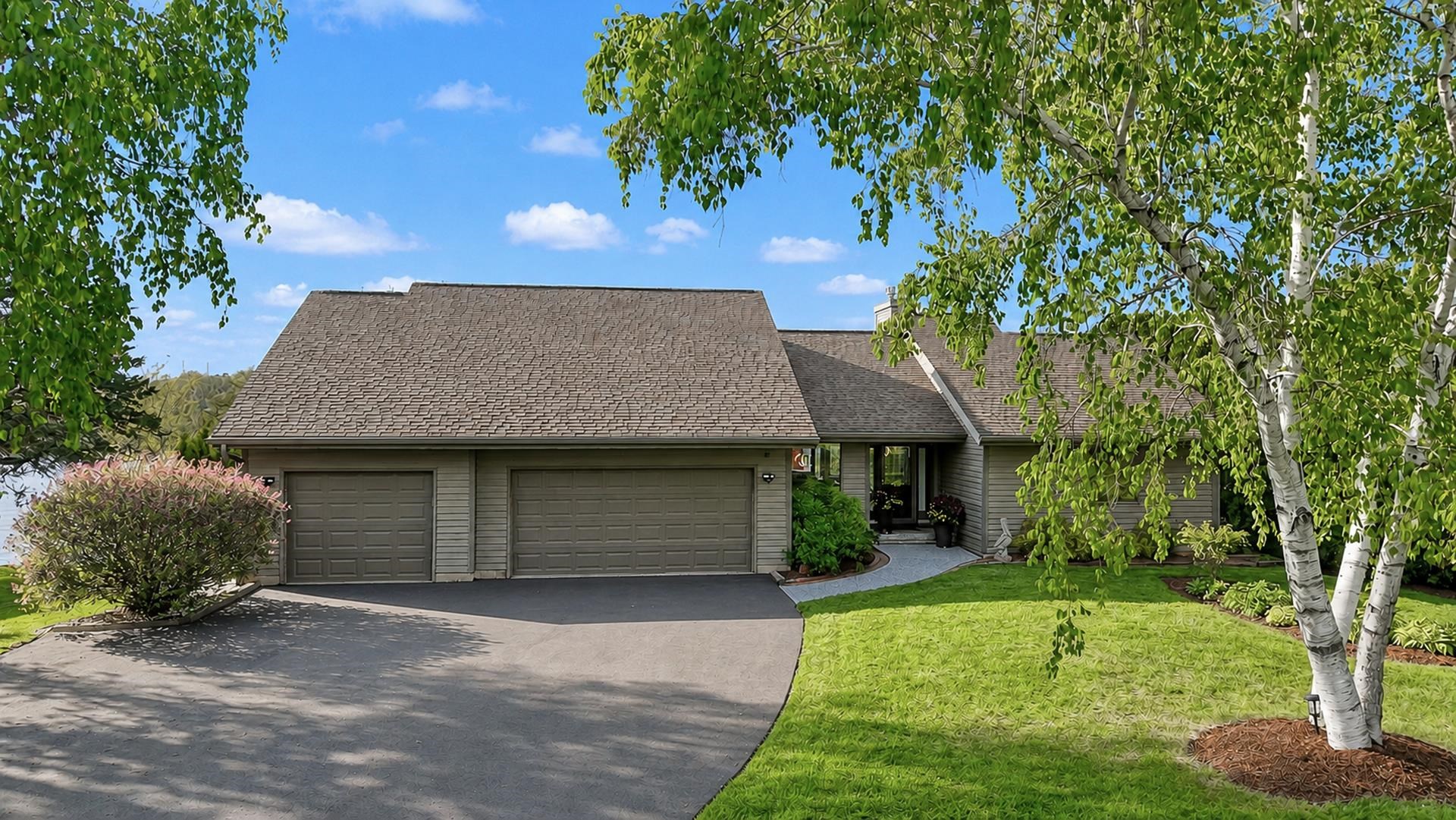 W14198 Selwood Road Prairie du Sac, WI 53578 - Photo 3 of 89