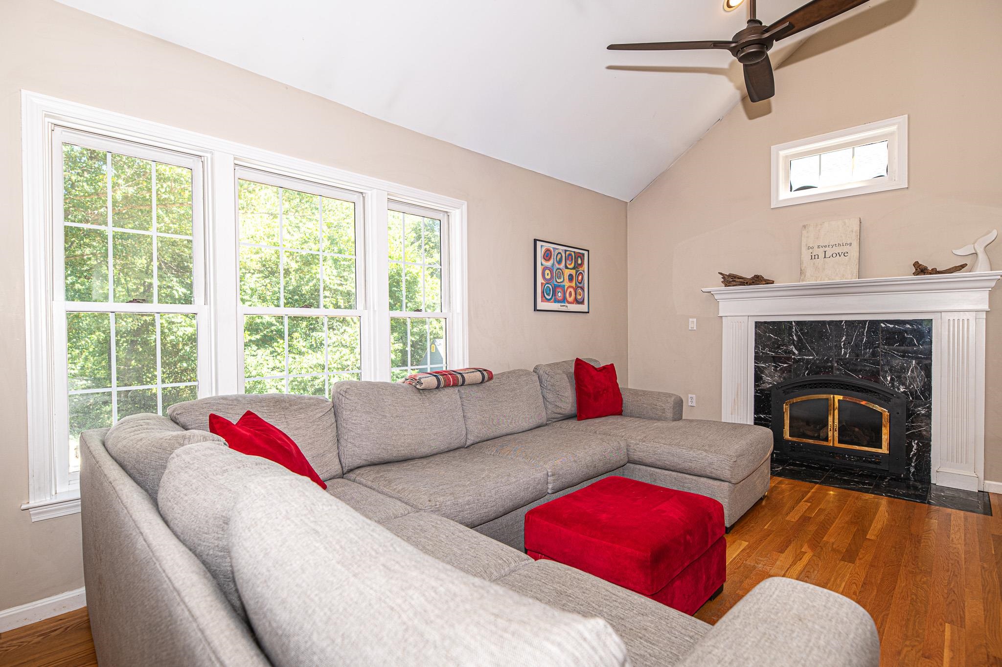 22 Exeter Farms Road Exeter, NH 03833 - Photo 8 of 50