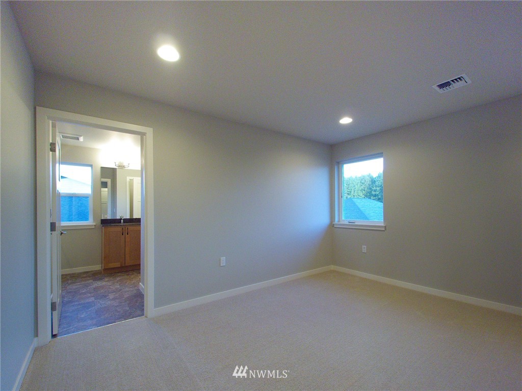 441 Lofgrin Road Sequim, WA 98382 - Photo 13 of 25