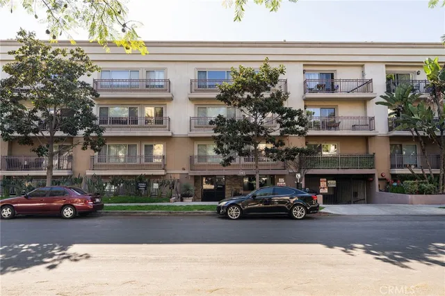 $649,000 | 141 South Clark Drive, Unit 326, West Hollywood, CA 90048