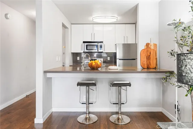 $649,000 | 141 South Clark Drive, Unit 326, West Hollywood, CA 90048