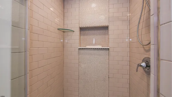 $479,000 | 207 East Plaza Place, Pleasantville, NJ 08232