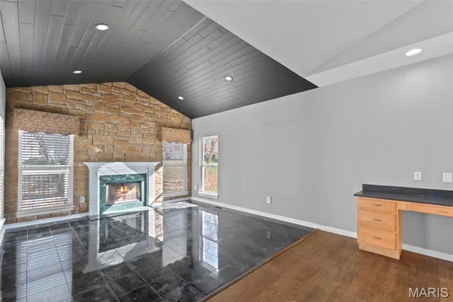 $1,250,000 | 724 Questover Lane, St. Louis, MO 63141