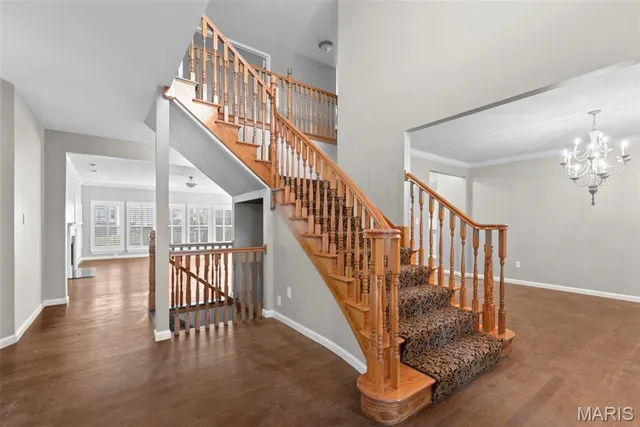 $1,250,000 | 724 Questover Lane, St. Louis, MO 63141