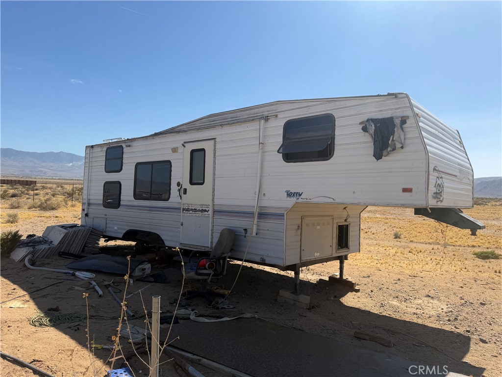 1 North Side Road Lucerne Valley, CA 92356 - Photo 9 of 23 Gallery Image 9