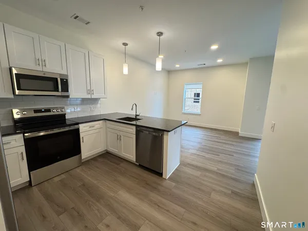 $2,950 | 414 Berlin Turnpike, Unit 1104, Berlin, CT 06037