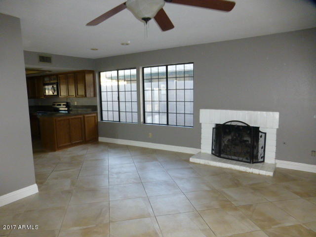 3950 West Hearn Road Phoenix, AZ 85053 - Photo 5 of 19 P1040447
