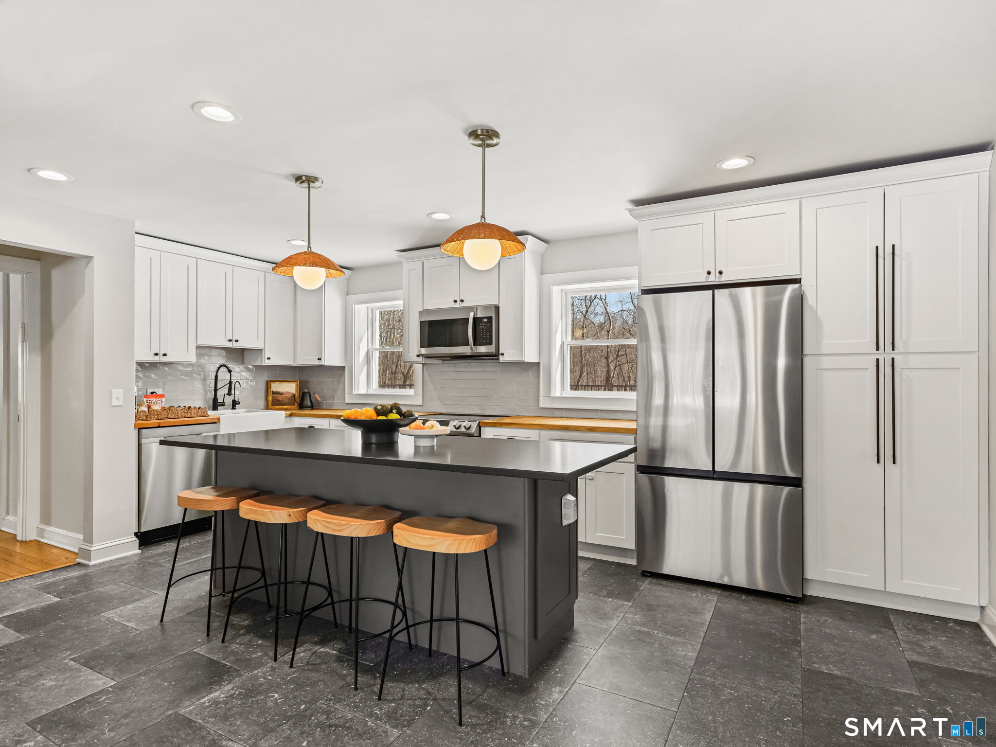 74 Seventy Acre Road Redding, CT 06896 - Photo 5 of 34