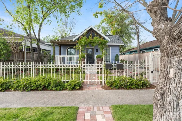 $3,800 | 1116 Nadine Street, Houston, TX 77009