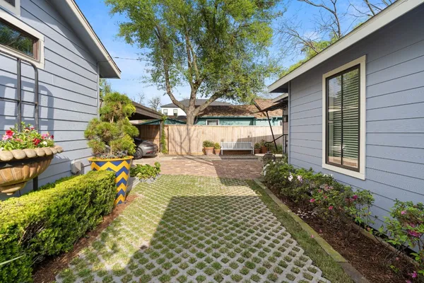 $3,800 | 1116 Nadine Street, Houston, TX 77009