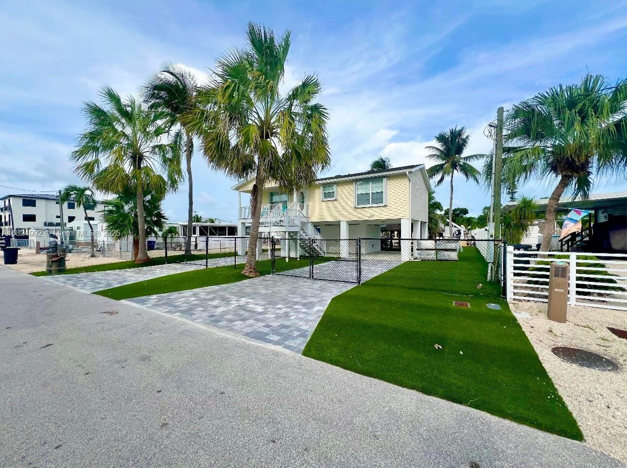 239 Lower Matecumbe Road Key Largo, FL 33037 - Photo 40 of 70