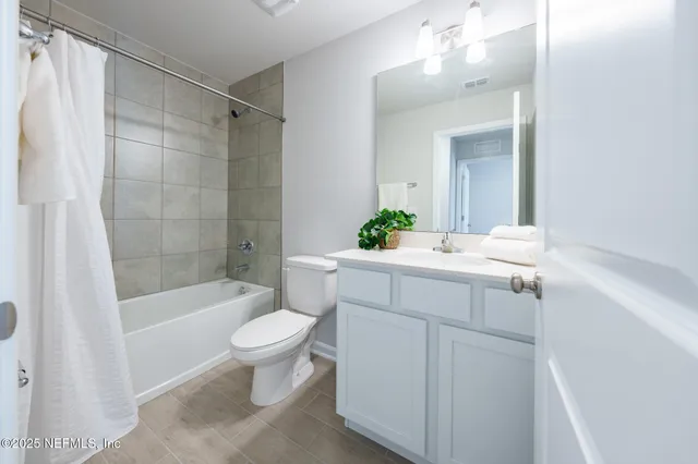 $299,900 | 5268 Sawmill Pt Way, Unit 8, Jacksonville, FL 32210