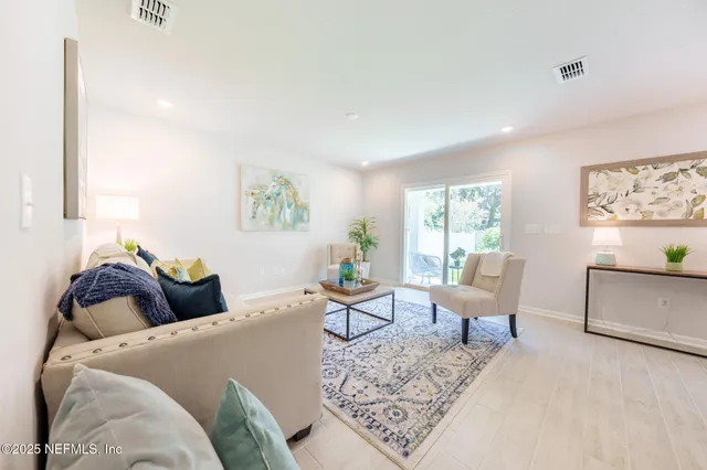 $299,900 | 5268 Sawmill Pt Way, Unit 8, Jacksonville, FL 32210