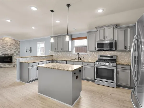 $2,500 | 3202 Morgan Drive, Celina, TX 75009