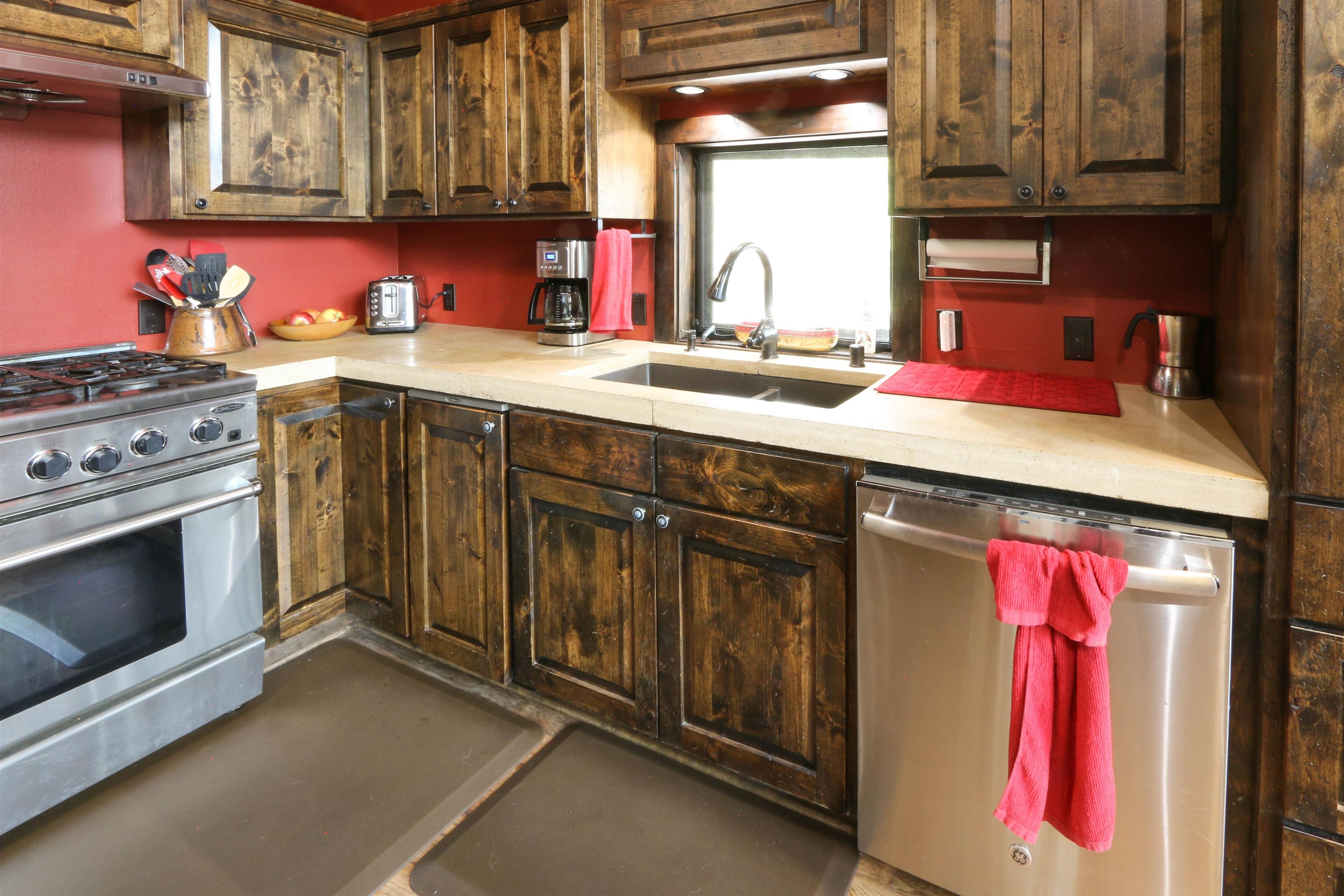 108 Ridgecrest Drive Mammoth Lakes, CA 93546 - Photo 13 of 43 Gallery Image 13