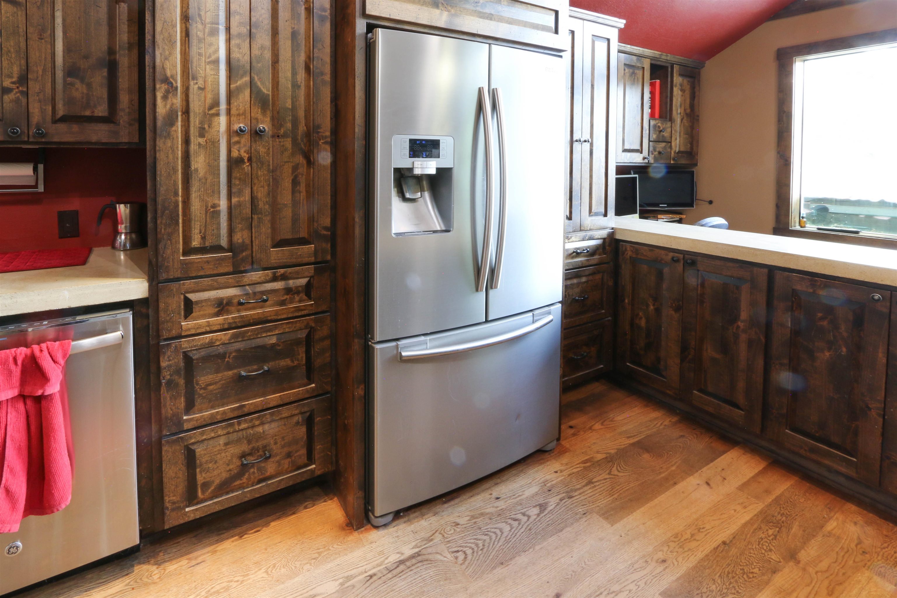 108 Ridgecrest Drive Mammoth Lakes, CA 93546 - Photo 16 of 43 Gallery Image 16