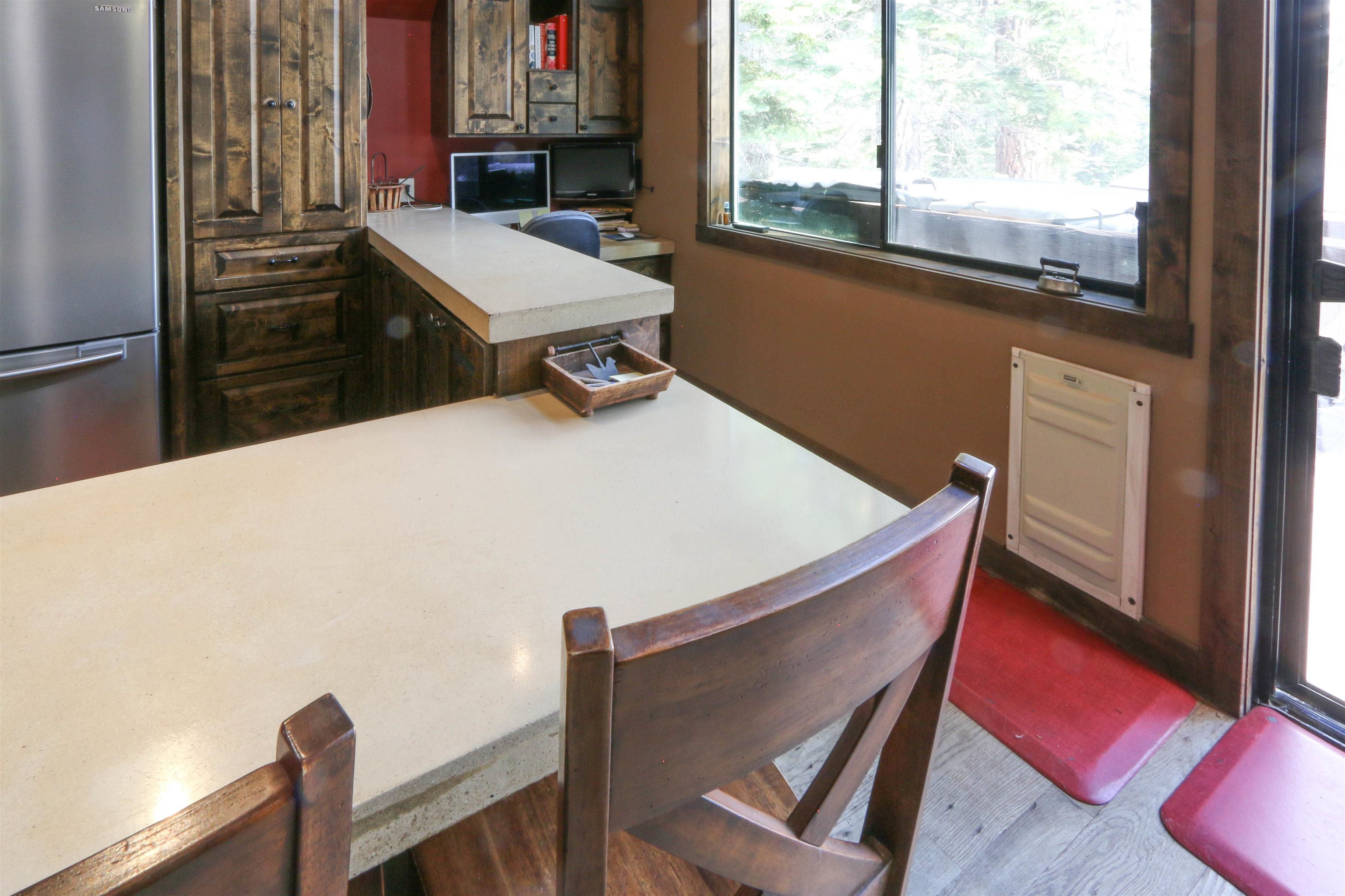 108 Ridgecrest Drive Mammoth Lakes, CA 93546 - Photo 17 of 43 Gallery Image 17