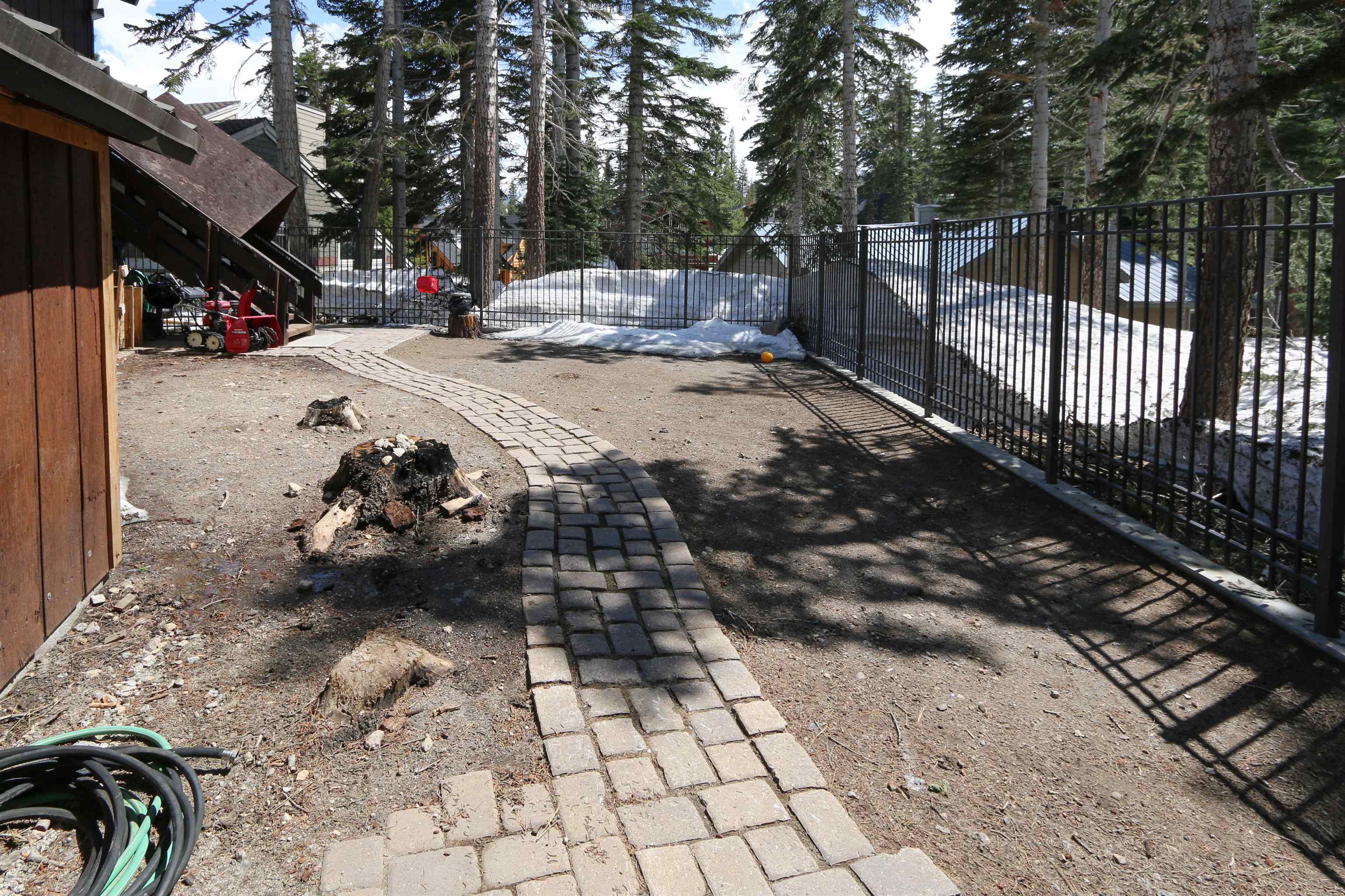 108 Ridgecrest Drive Mammoth Lakes, CA 93546 - Photo 34 of 43 Gallery Image 34