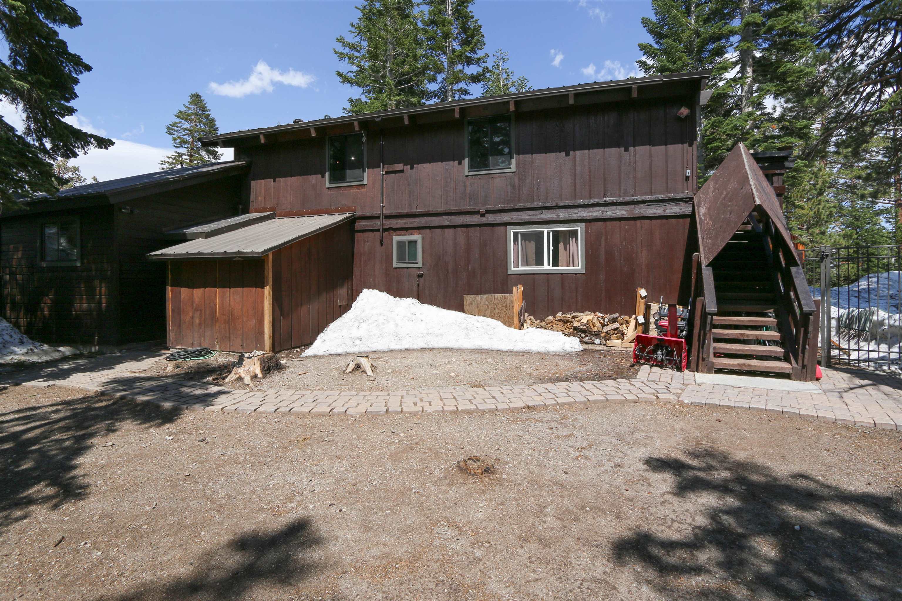 108 Ridgecrest Drive Mammoth Lakes, CA 93546 - Photo 35 of 43 Gallery Image 35