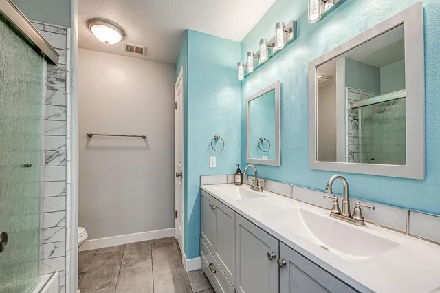 $585,000 | 1021 East Niles Avenue, Fresno, CA 93720