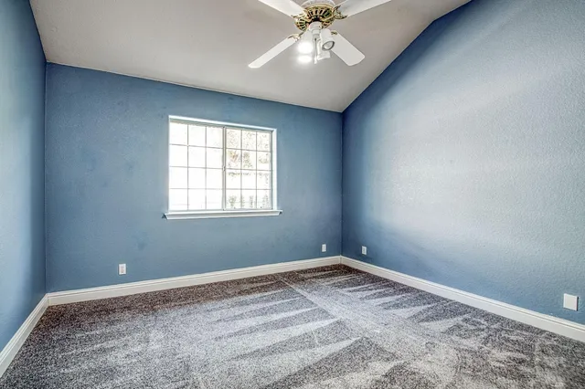 $585,000 | 1021 East Niles Avenue, Fresno, CA 93720