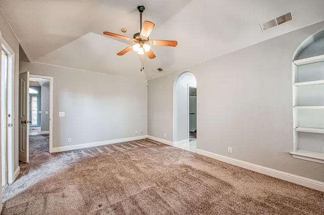 $585,000 | 1021 East Niles Avenue, Fresno, CA 93720