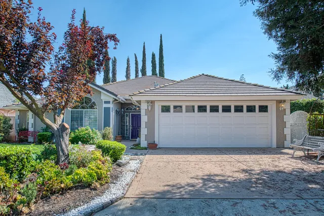 $585,000 | 1021 East Niles Avenue, Fresno, CA 93720