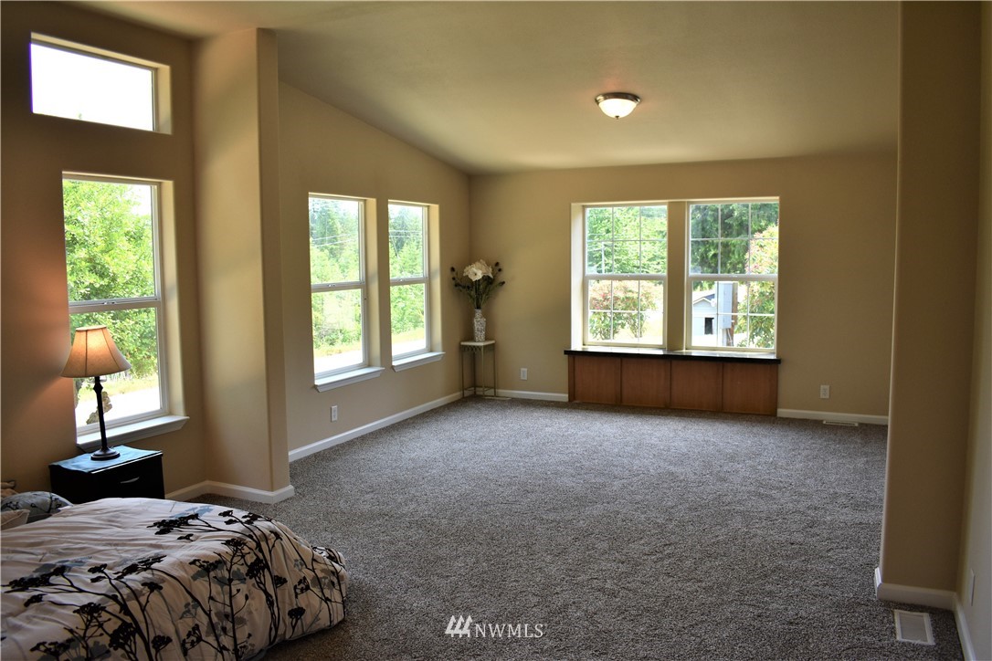 13720 Forsman Road Southeast Olalla, WA 98359 - Photo 11 of 24 Gallery Image 11
