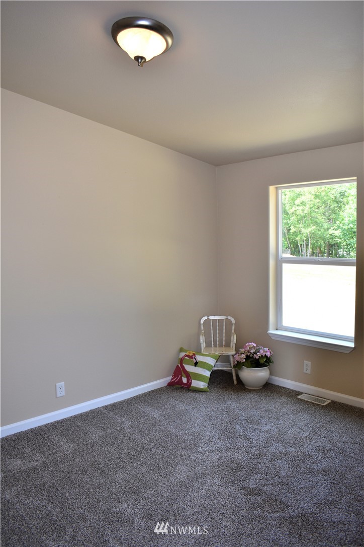 13720 Forsman Road Southeast Olalla, WA 98359 - Photo 15 of 24 Gallery Image 15