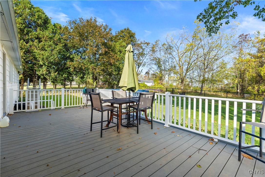 8821 Tibbitts Road New Hartford, NY 13413 - Photo 28 of 29