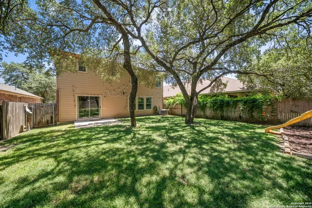 $1,950 | 807 Spello Circle, San Antonio, TX 78253