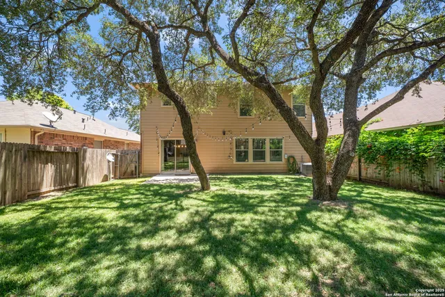 $1,950 | 807 Spello Circle, San Antonio, TX 78253