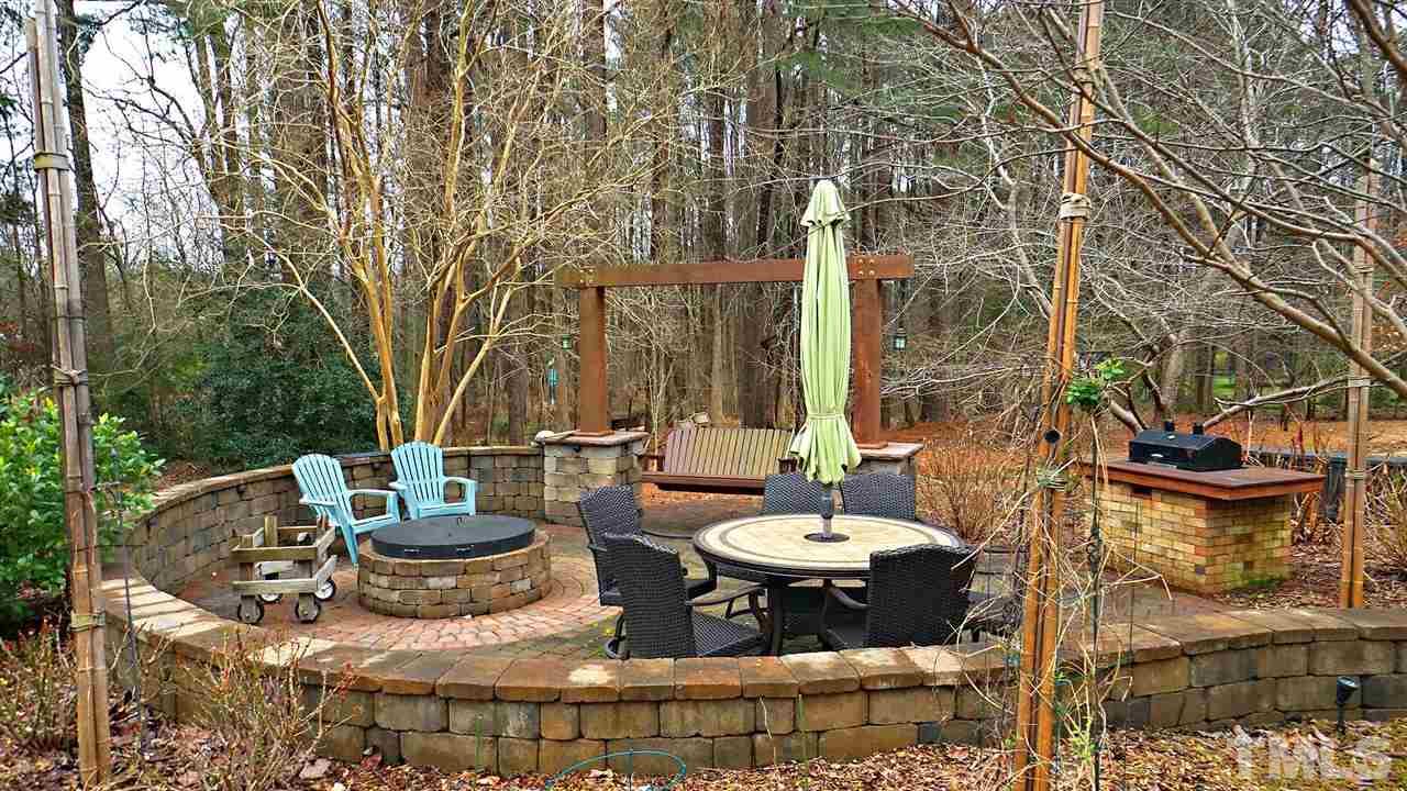 2708 Alloway Court Raleigh, NC 27606 - Photo 4 of 29 Gallery Image 4