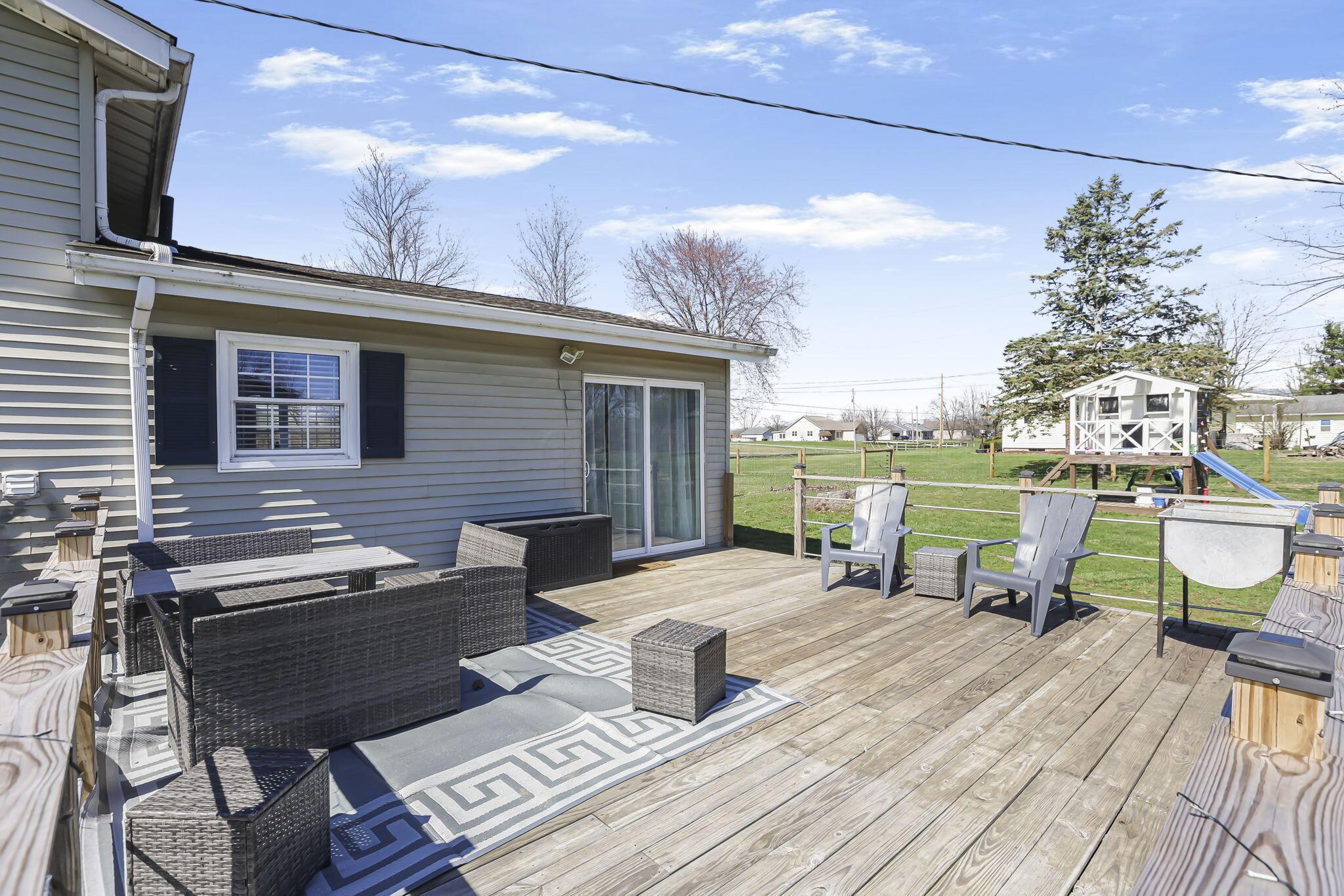 25864 Shoemaker Road Circleville, OH 43113 - Photo 48 of 85 Deck