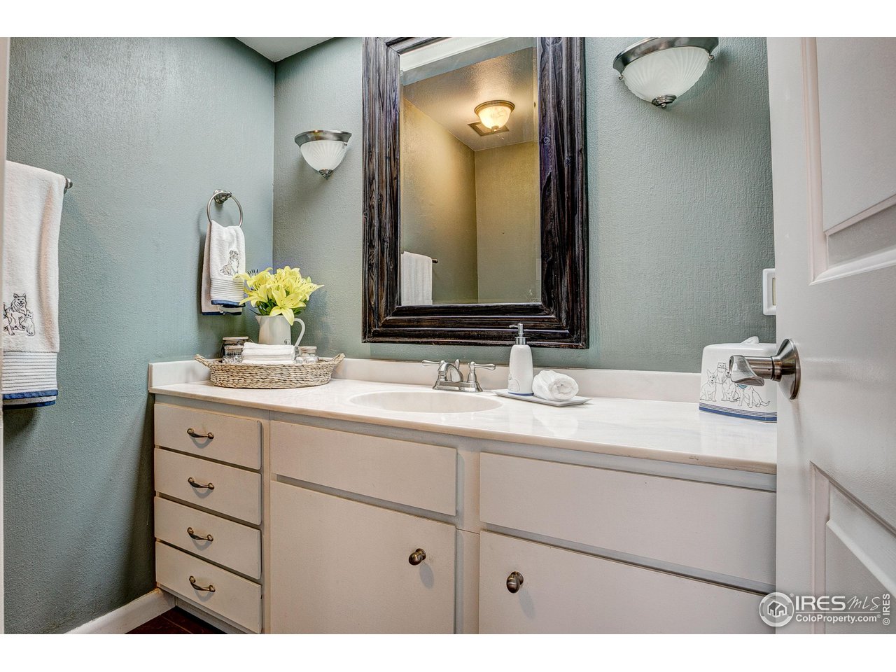 1912 Homestead Road Greeley, CO 80634 - Photo 18 of 40 1/2 Bath on Upper Level