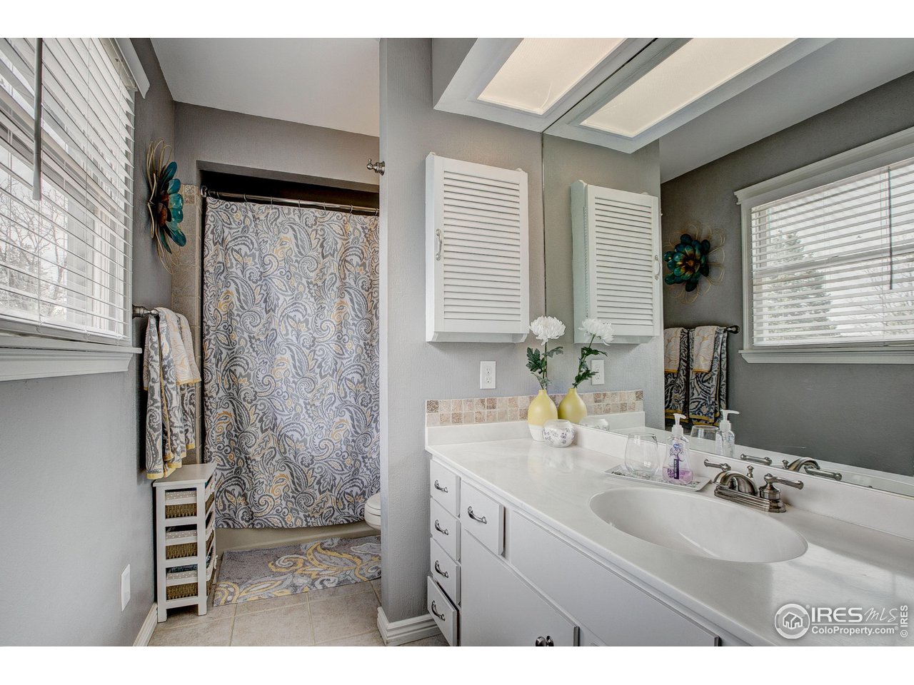 1912 Homestead Road Greeley, CO 80634 - Photo 25 of 40 Primary bathroom