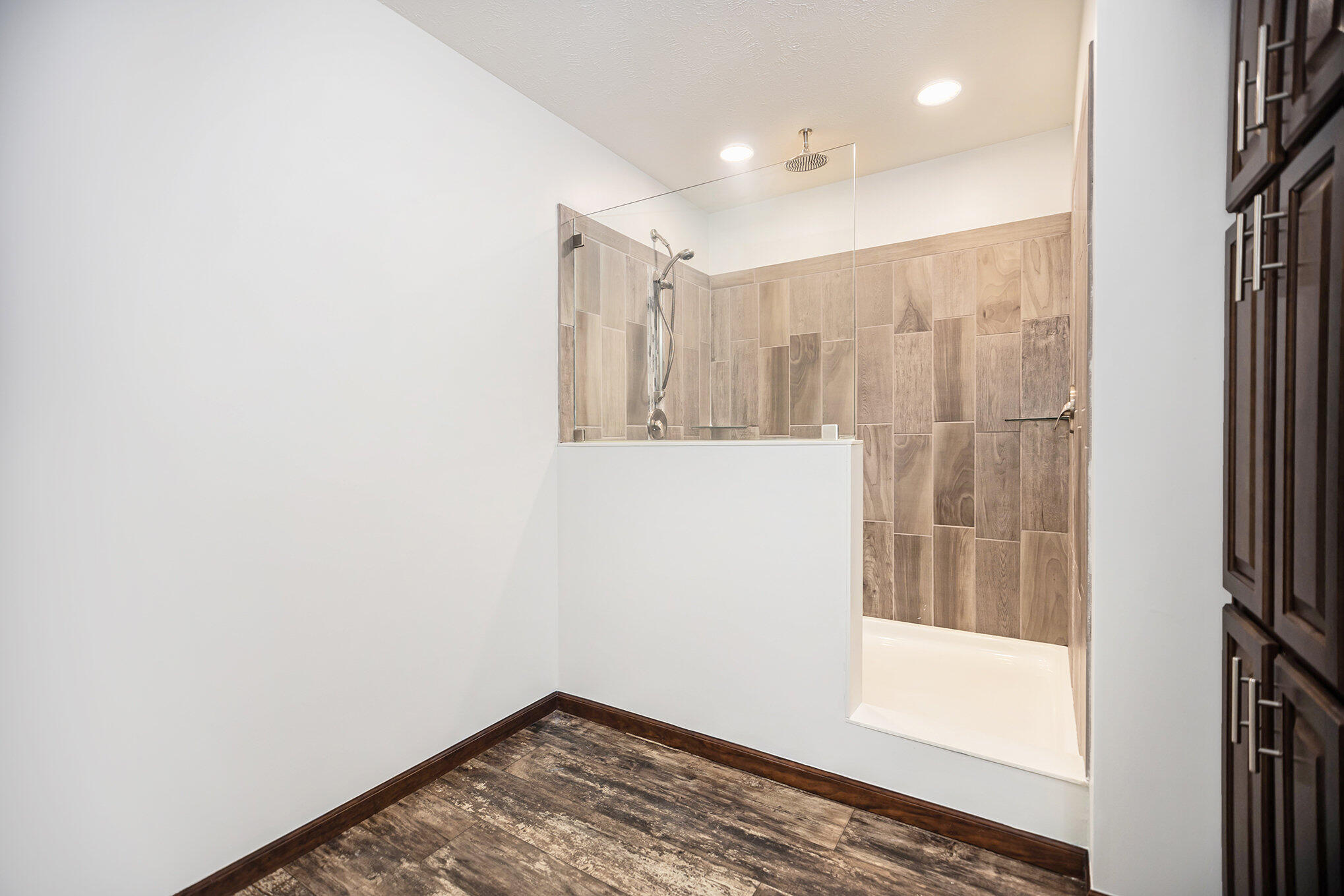 1600 Skeels Road Holton, MI 49425 - Photo 22 of 51 Primary Bathroom