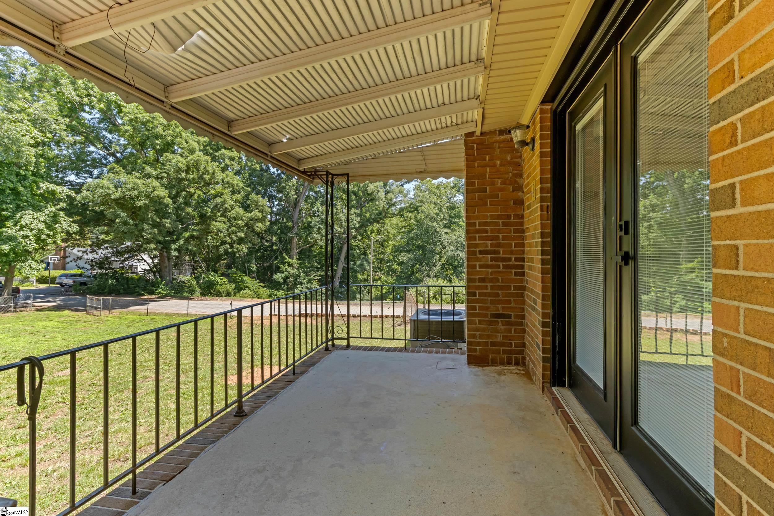 402 Woodley Road Spartanburg, SC 29306 - Photo 26 of 35 Gallery Image 26