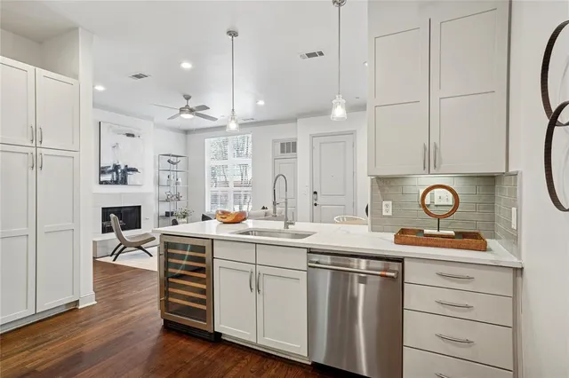 $5,350 | 4201 Lomo Alto Drive, Unit 4781, Highland Park, TX 75219