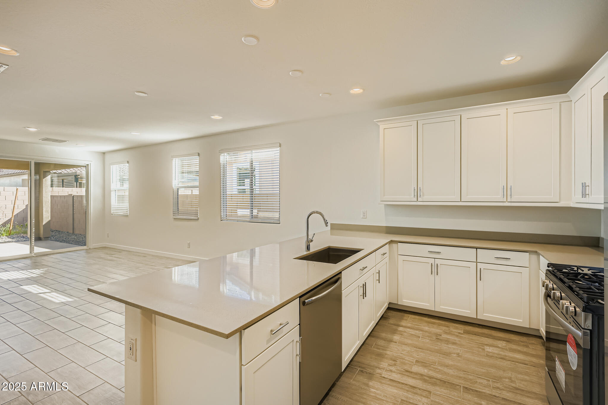 1508 Ridge Road Apache Junction, AZ 85120 - Photo 4 of 35 Kitchen
