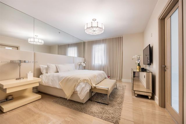 $19,642,000 | 125 Ocean Drive, Unit U0303, Miami Beach, FL 33139