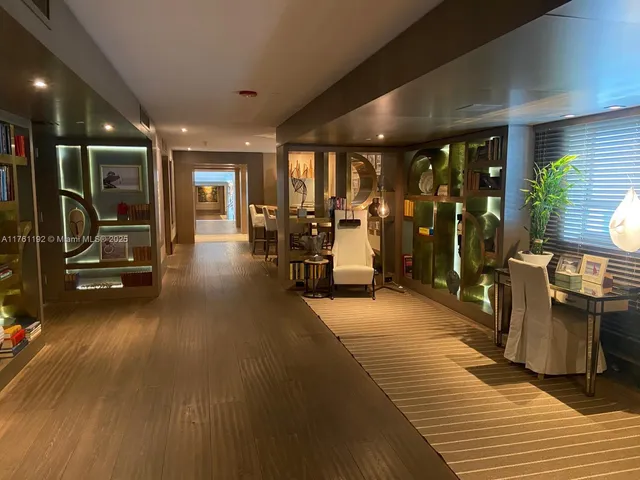 $19,642,000 | 125 Ocean Drive, Unit U0303, Miami Beach, FL 33139