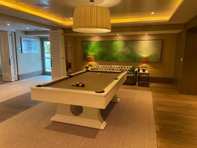 $19,642,000 | 125 Ocean Drive, Unit U0303, Miami Beach, FL 33139