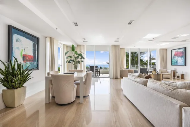 $19,642,000 | 125 Ocean Drive, Unit U0303, Miami Beach, FL 33139