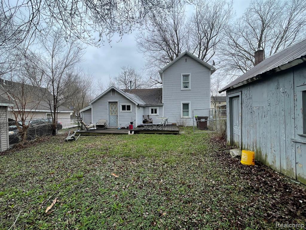 709 North Locust Street Adrian, MI 49221 - Photo 5 of 21
