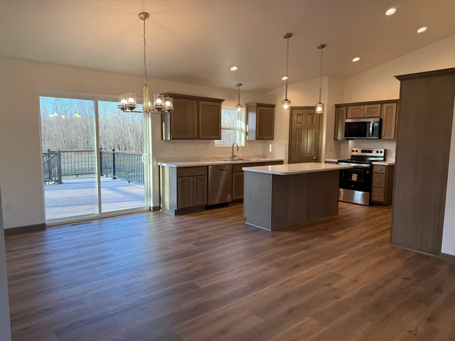 $399,900 | 3873 Woodside Drive, Pulaski, WI 54162