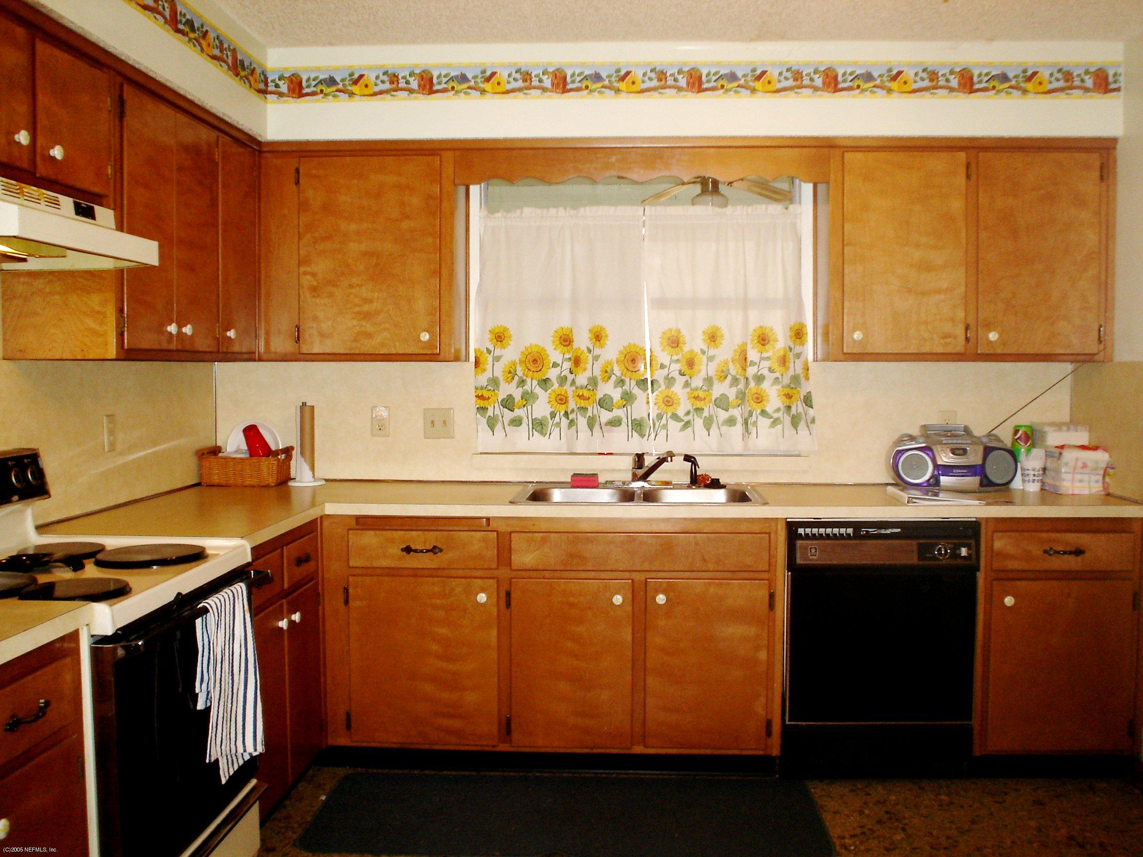 5347 Clarendon Road Jacksonville, FL 32205 - Photo 3 of 5 Kitchen