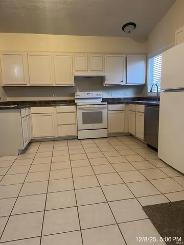 $1,100 | 2026 Shaw Avenue, Peru, IN 46970