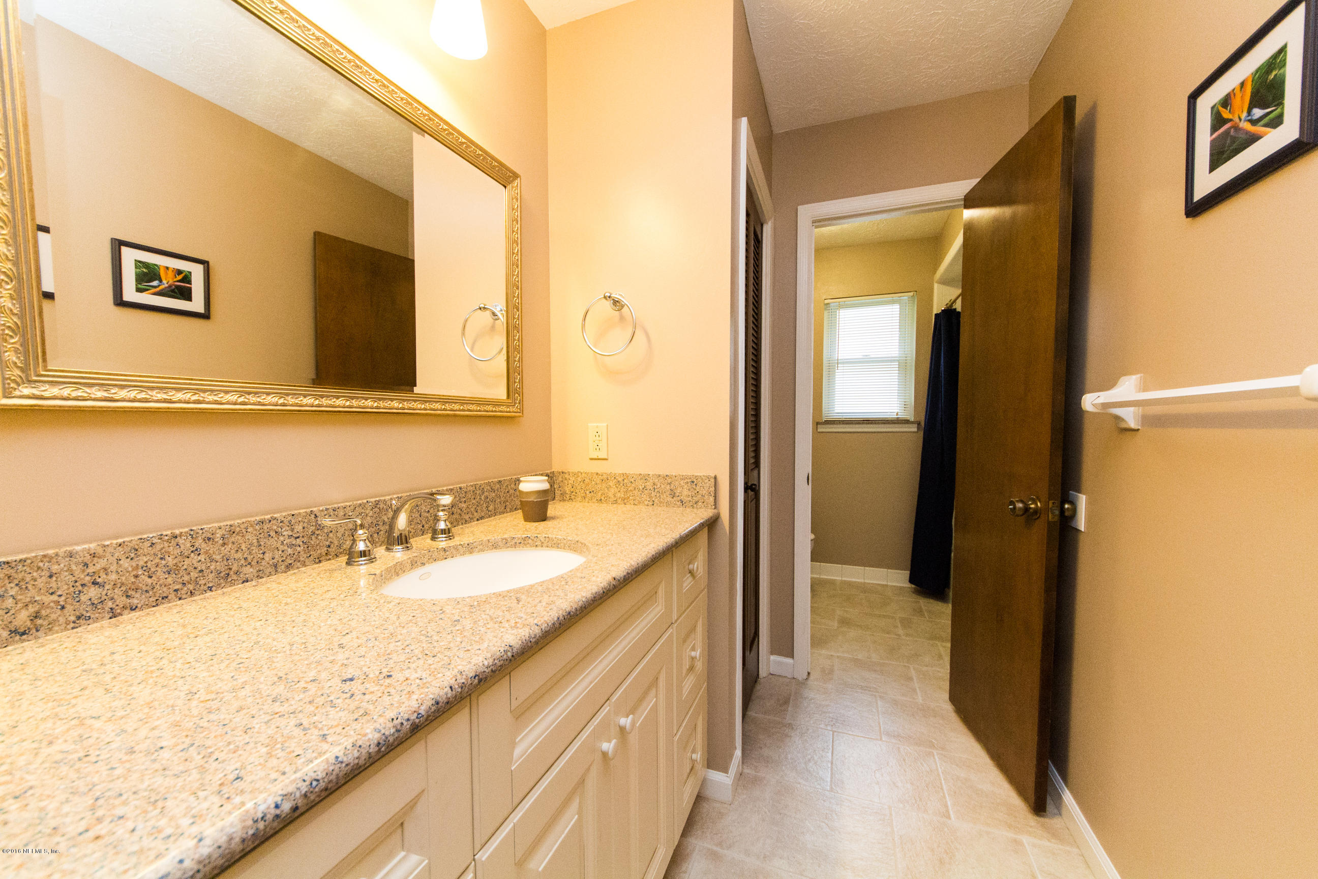 4480 River Trail Road Jacksonville, FL 32277 - Photo 36 of 38 Guest Bathroom