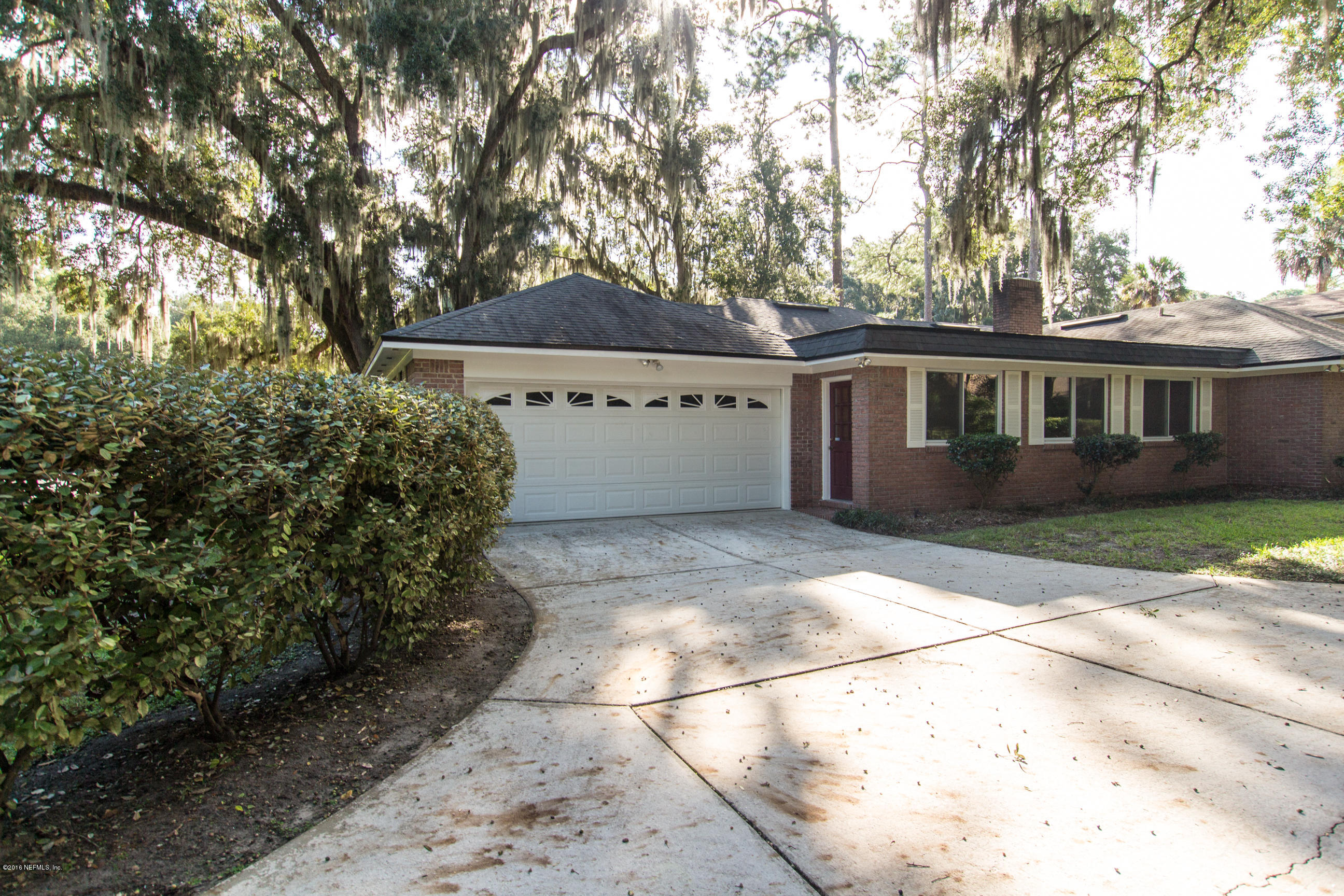 4480 River Trail Road Jacksonville, FL 32277 - Photo 6 of 38 Rear Entry Garage